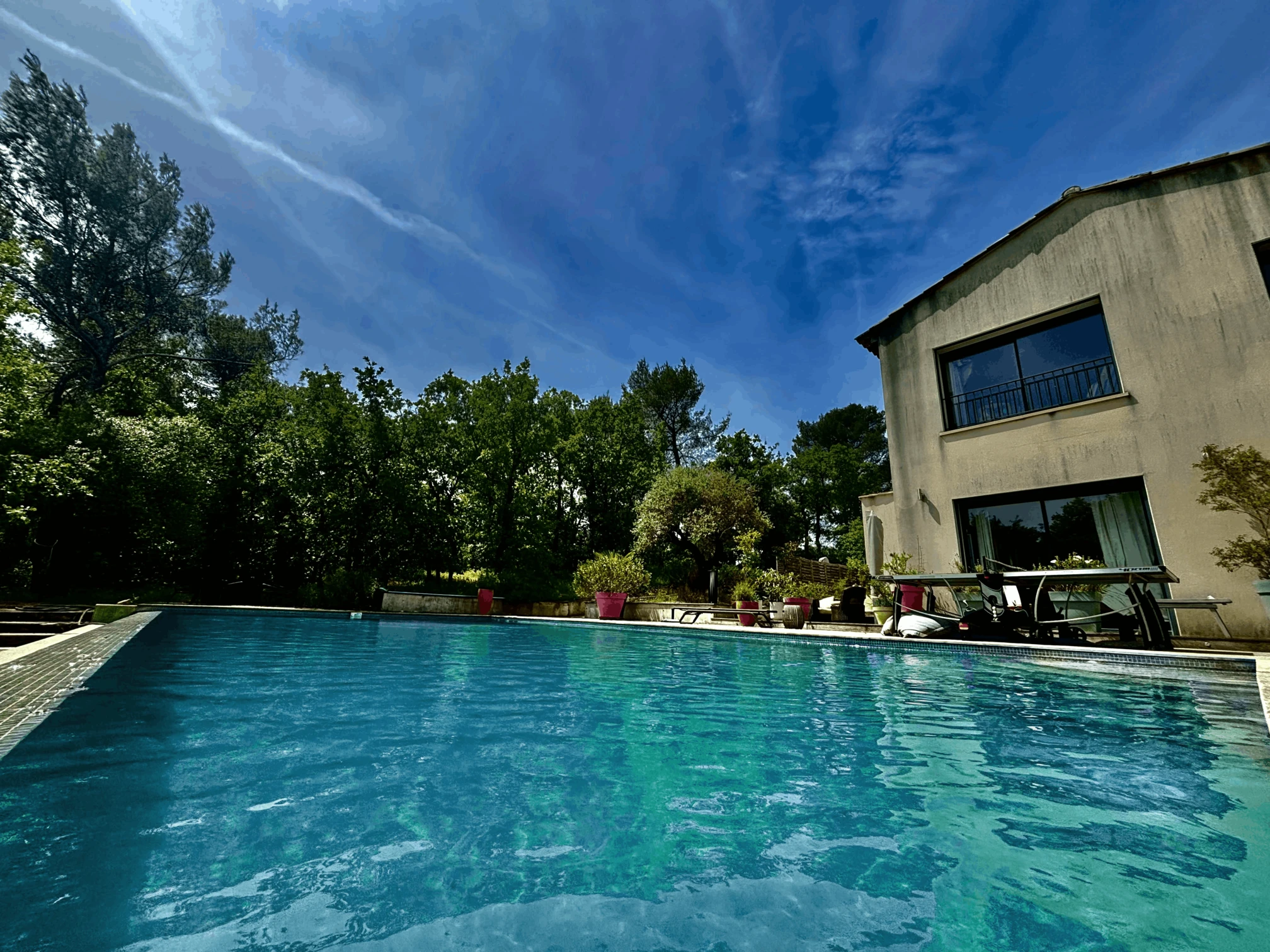 Piscine des chambres d'hôtes à Saint-Maximin la Sainte Baume dans la Provence Verte