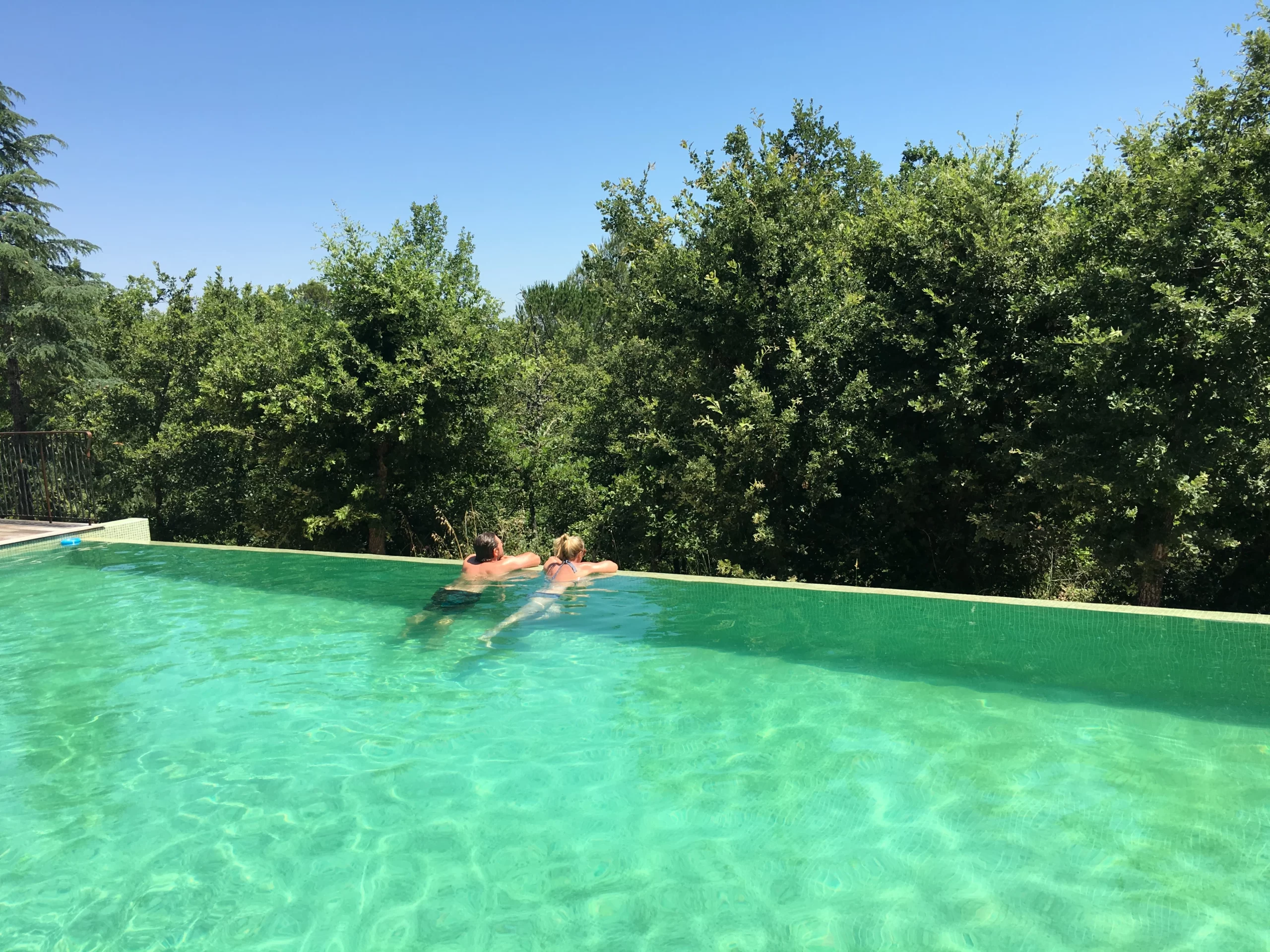 Piscine et baignade à Saint-Maximin la Sainte Baume